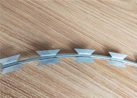 Колючая проволока бритвы серебряного цвета спиральная, спиральный образец колючей проволоки доступный